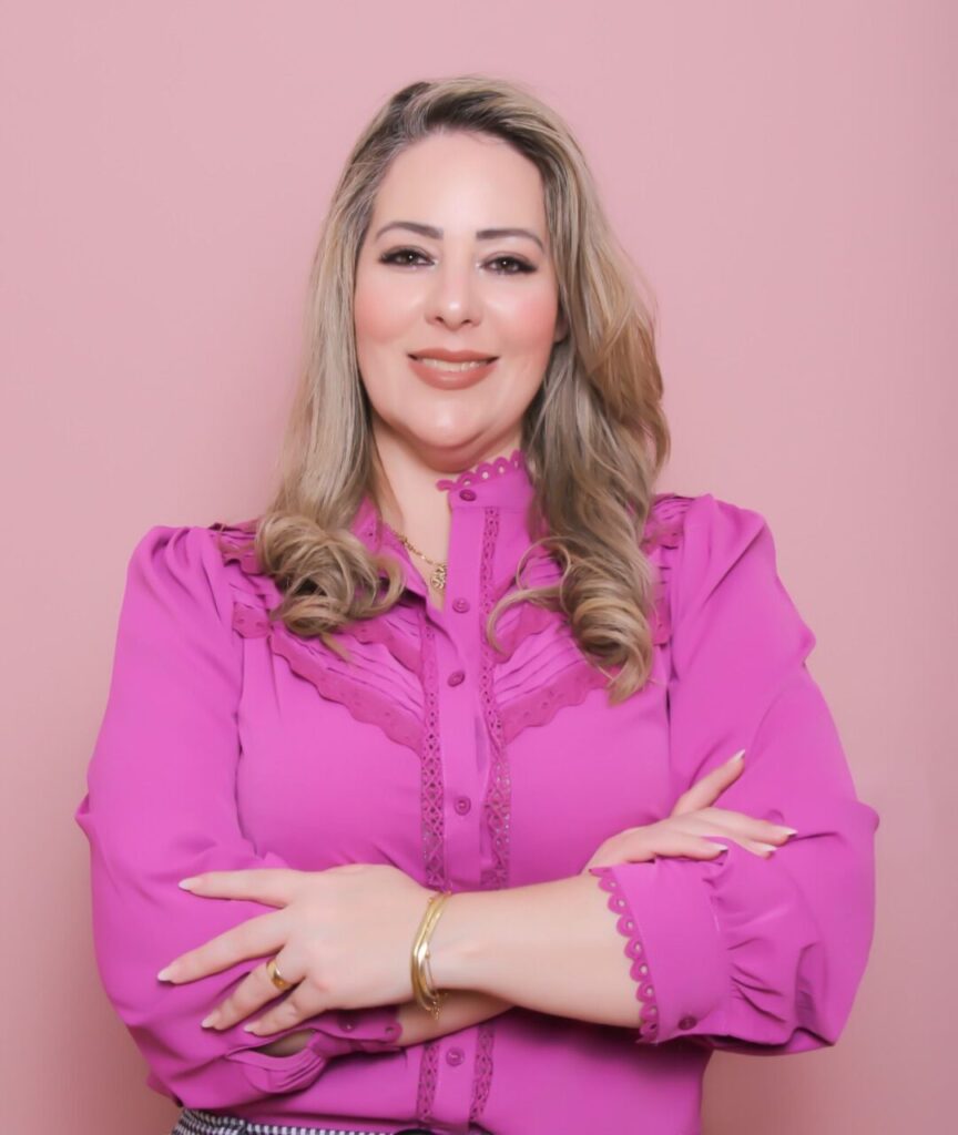 A psicoterapeuta e hipnóloga Renatha Zordan está inovando em seu método de tratamento dos traumas