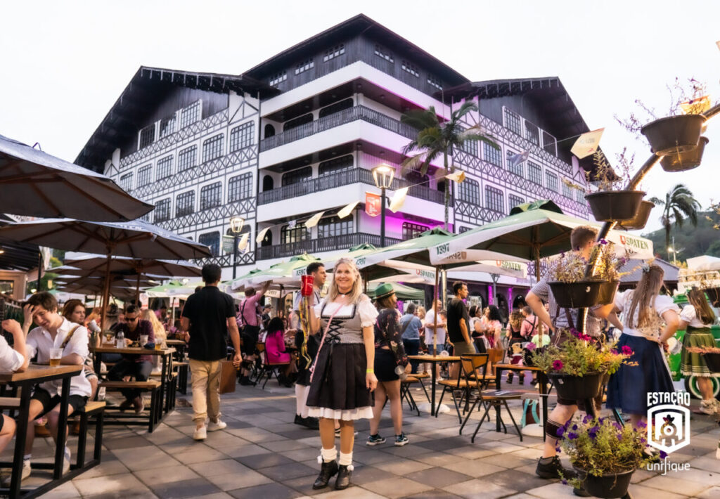Estação Oktoberfest 2024: Celebração com Chopp, Música e Diversão para Toda a Família