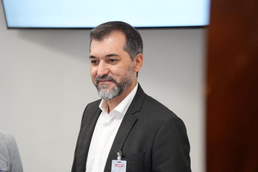 Do Discurso à Ação: Um Chamado pelo Meio Ambiente