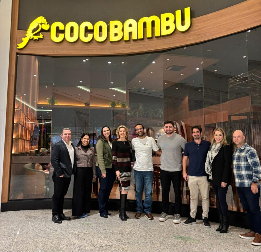 Diretoria do Sindicato VivaBem dá boas-vindas ao recém-inaugurado Coco Bambu Joinville