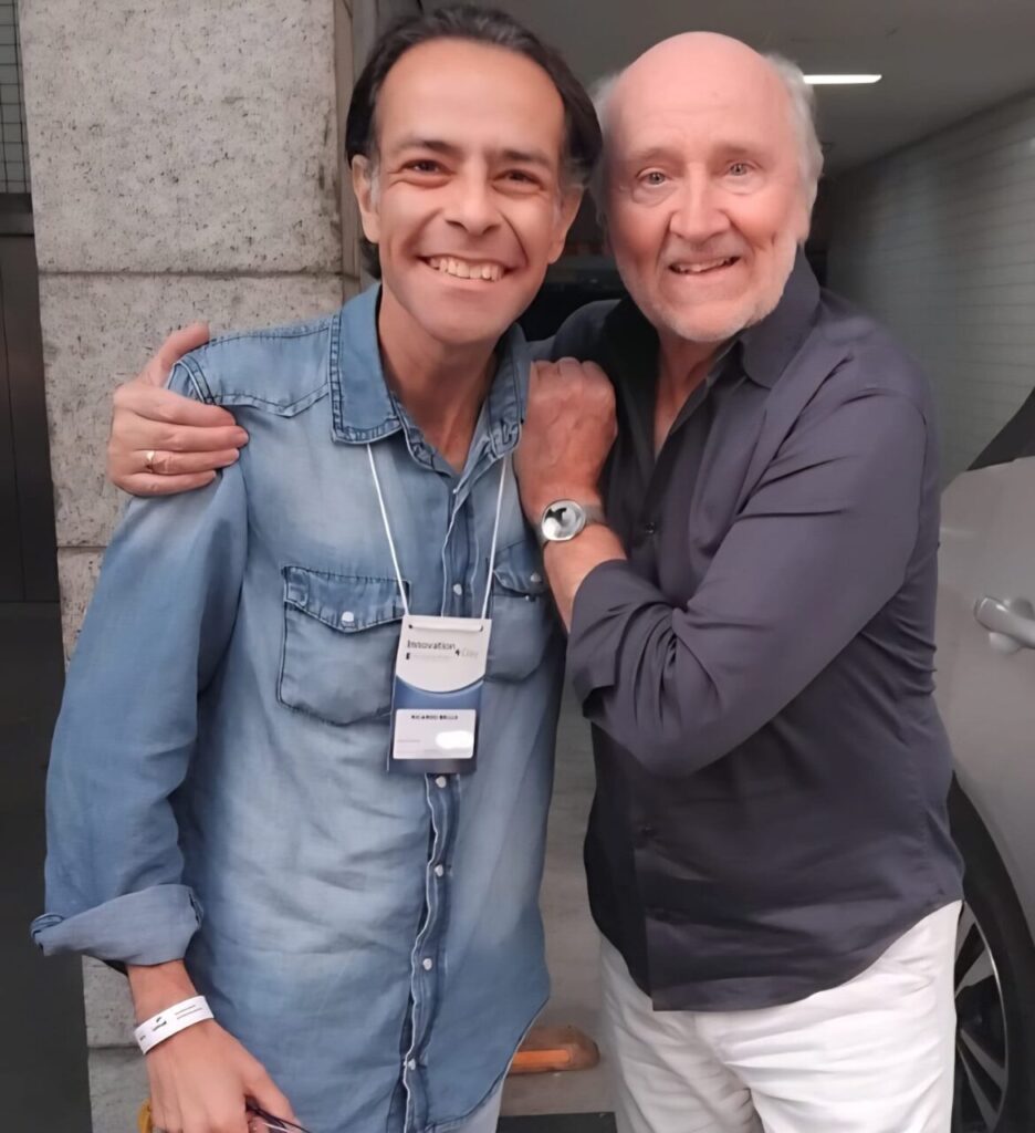 O jornalista brasileiro Ricardo Bello,  mineiro de Belo Horizonte, publicou em suas redes sociais o encontro emocionante que teve com Hans Donner, um dos maiores designers do mundo, criador de inúmeras