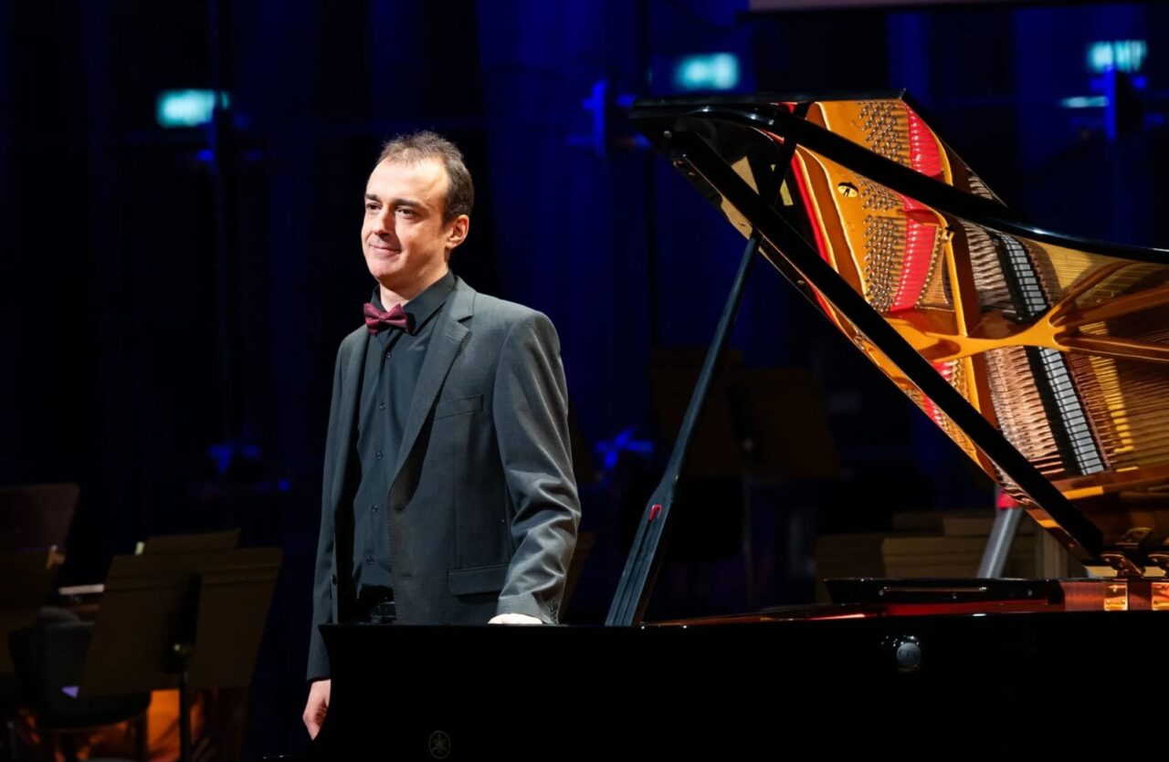 Músicos do Brasil e de outros oito países no palco do 9º Pianístico