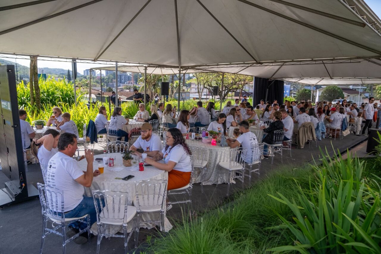 Feijoada da Helô abre venda de ingressos e 100% da renda será destinada ao Lar Abdon Batista