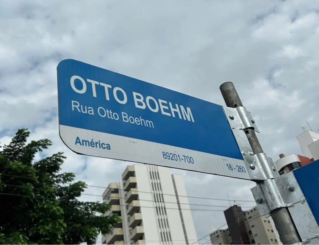 Evento reúne atrações gratuitas na Rua Otto Boehm neste sábado