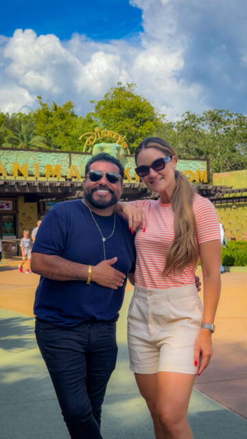 A banda Limão com Mel aproveita a magia da Disney para um DVD inesquecível